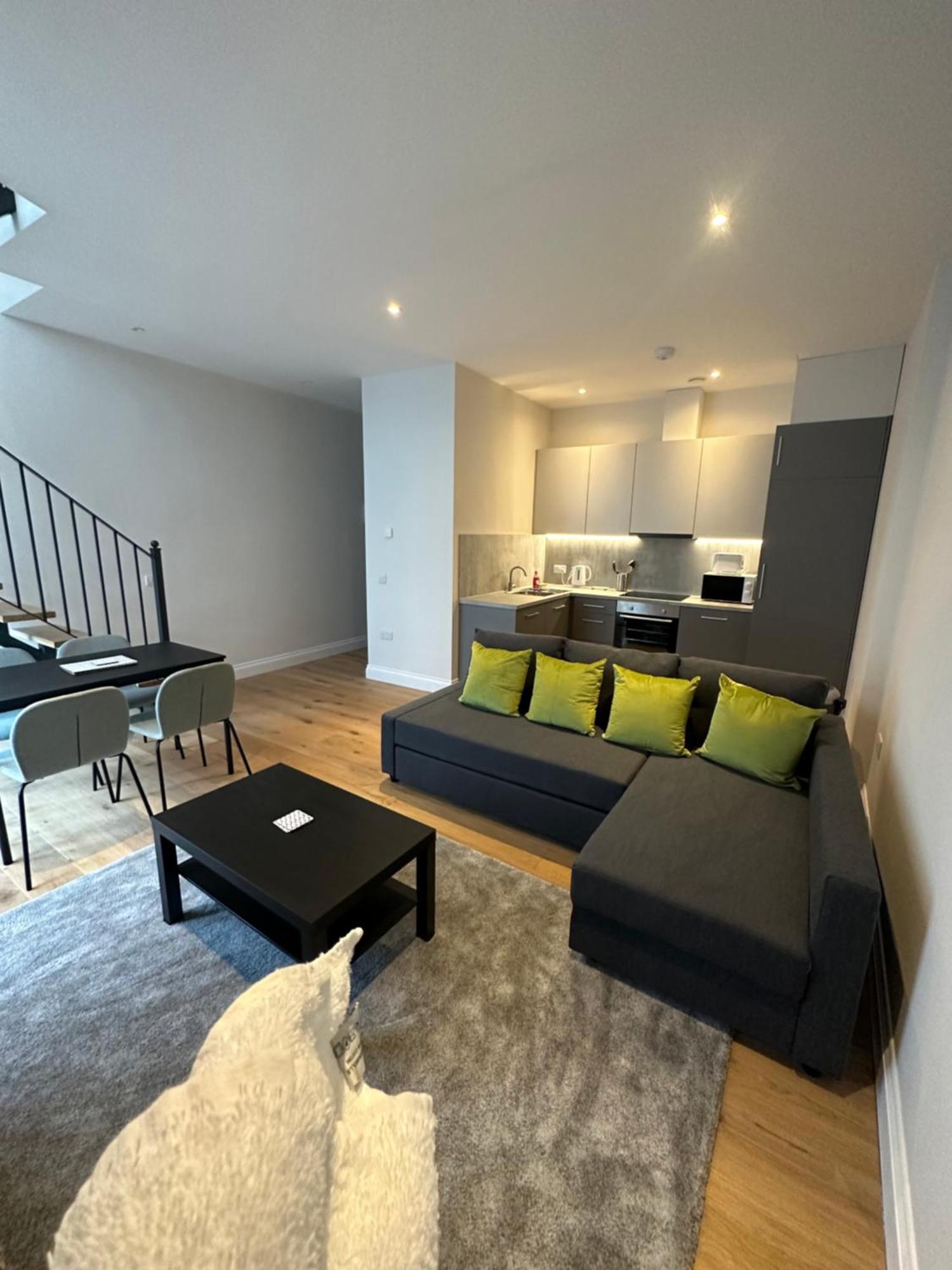 Winchester Street Apartments By Urban Abode Basingstoke Dış mekan fotoğraf